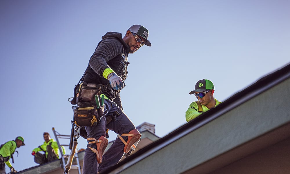 roofers at work
